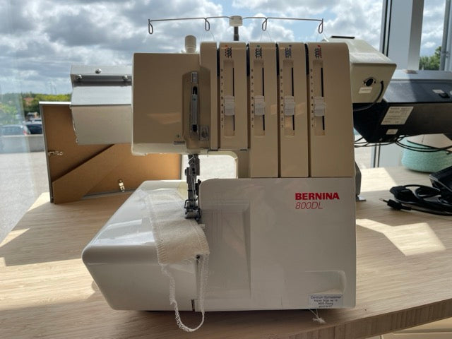Brugt Bernina 800DL